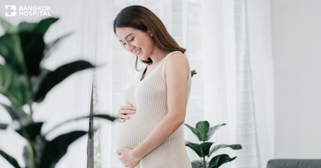 Why should mothers register their pregnancy at the right place? Image