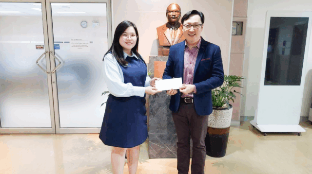 โรงพยาบาลกรุงเทพสนามจันทร์ มอบเงินสนับสนุนให้แก่ชมรมนาฏศิลป์และดนตรีไทย โรงเรียนราชินีบูรณะ