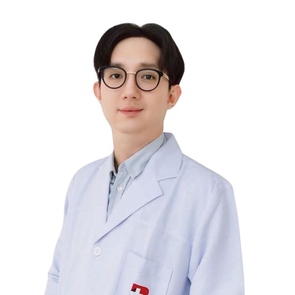 นพ. วรัตถ์ ประยูรวิวัฒน์